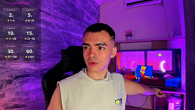 NicoKinggs  online show from 04-10-26, 01:16