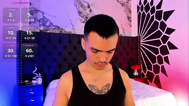 NicoKinggs  online show from 04-19-26, 12:04