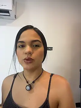 Bella-Ferrer online show from 07-30-26, 06:18