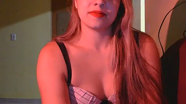 Snapshot of candydesiree chatting on 05-06-26, 03:13 candydesiree online show from 05-06-26, 03:13