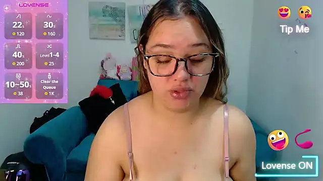 Snapshot of veronicaparkersex chatting on 07-22-26, 12:41 veronicaparkersex online show from 07-22-26, 12:41