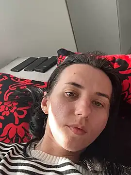 Oliviyaa kiss  online show from 03-12-26, 02:01