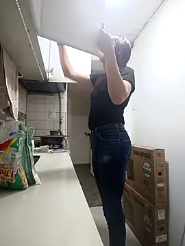 Alisson-Miller online show from 04-11-26, 08:46