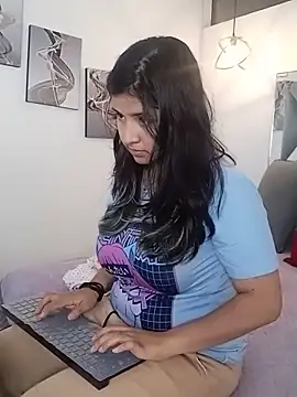 Snapshot of Liily_Foxxy chatting on 05-12-26, 11:07 Liily Foxxy online show from 05-12-26, 11:07