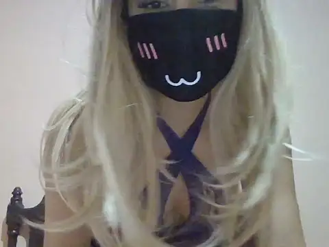 Vikkyy69 online show from 06-06-26, 01:43