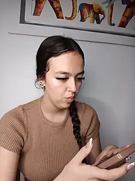 Kitty Loveee online show from 06-21-26, 12:24