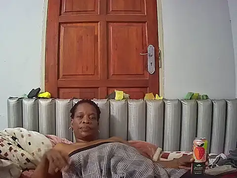 JoycyQueen online show from 03-31-26, 06:30