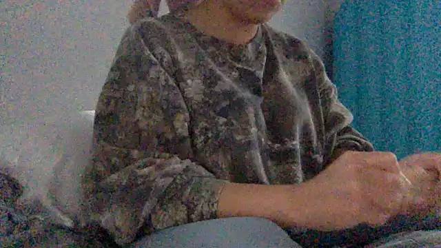 mxmxee online show from 04-29-26, 03:27