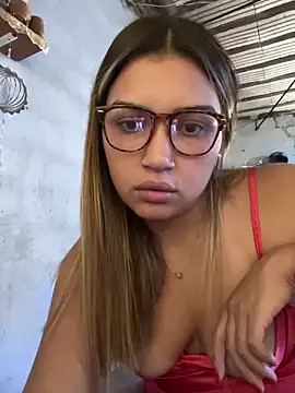 Snapshot of miicbebita chatting on 03-26-26, 05:29 miicbebita online show from 03-26-26, 05:29