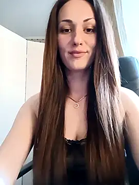 LunaCrystall online show from 05-03-26, 04:02