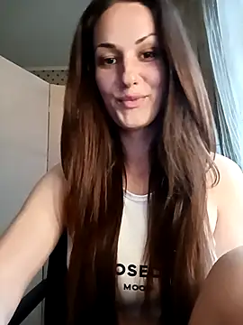 LunaCrystall online show from 05-10-26, 04:23