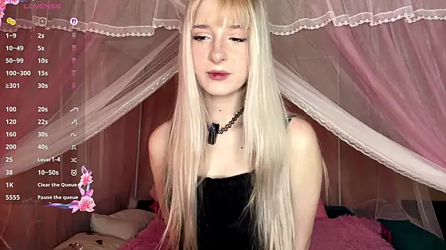 OnlyEva1 online show from 04-11-26, 07:35