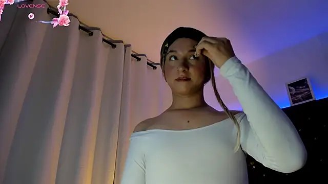 BellaRoge online show from 04-27-26, 05:27