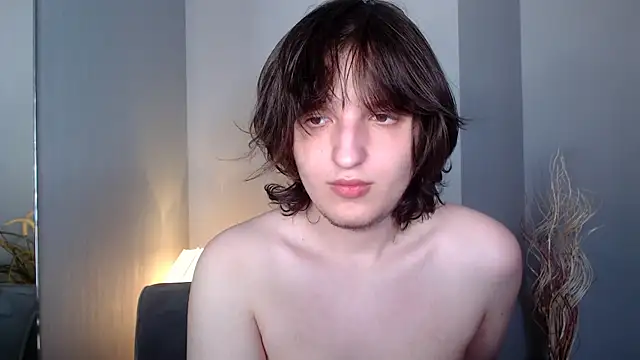 Snapshot of delalex chatting on 06-17-26, 08:43 delalex online show from 06-17-26, 08:43