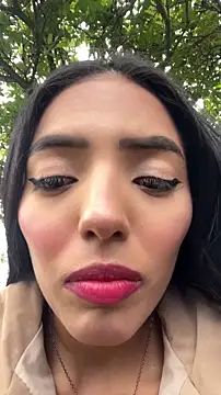 sylphiee  online show from 04-11-26, 07:29