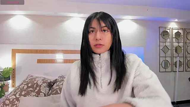 Snapshot of Violettaa_Stone chatting on 06-17-26, 03:42 Violettaa Stone online show from 06-17-26, 03:42
