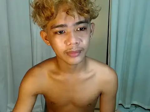 Snapshot of boynextdoorjosh chatting on 05-13-26, 07:39 boynextdoorjosh online show from 05-13-26, 07:39
