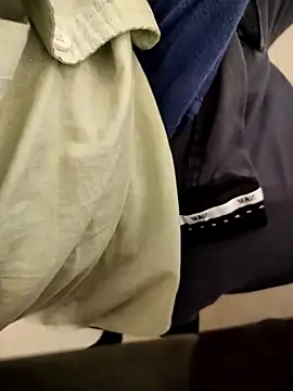 Snapshot of akklfbbdb chatting on 04-15-26, 05:25 akklfbbdb online show from 04-15-26, 05:25