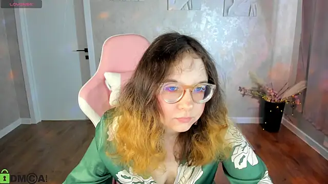 Aleks-caster online show from 05-08-26, 01:11