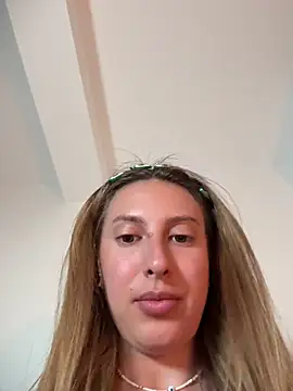 EvaRyen  online show from 06-03-26, 04:45