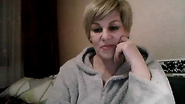 Snapshot of TatkaYang chatting on 03-21-26, 08:45 TatkaYang online show from 03-21-26, 08:45