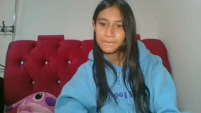 KarolaMendez online show from 04-30-26, 08:48
