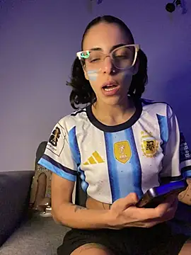 Poison Ivy 29 online show from 06-15-26, 10:45