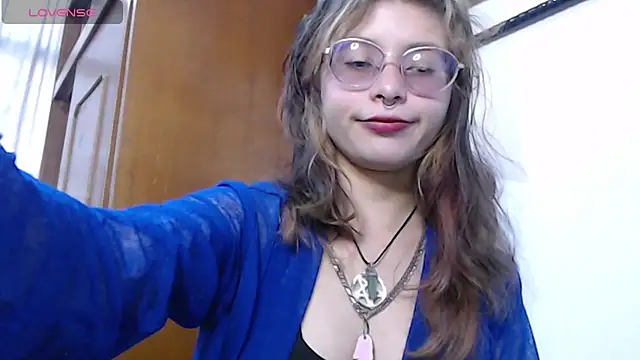 Snapshot of KikyoAndDrey chatting on 06-23-26, 05:44 KikyoAndDrey online show from 06-23-26, 05:44