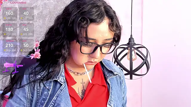 Megan Stein online show from 06-11-26, 02:00