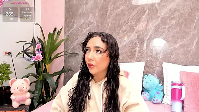 Megan Stein online show from 06-12-26, 08:30