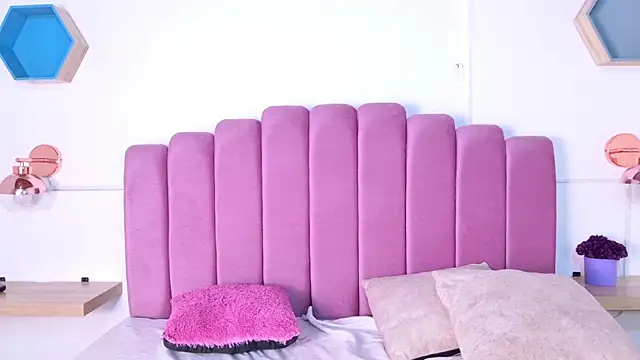 Koralxxx online show from 03-13-26, 04:24