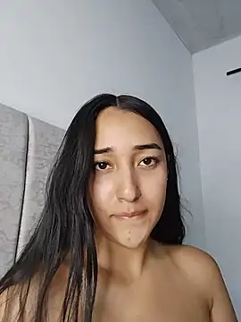 isabellaHill2 online show from 04-07-26, 04:13