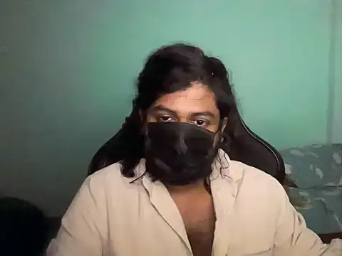 Snapshot of abhinaxx chatting on 03-12-26, 07:31 abhinaxx online show from 03-12-26, 07:31