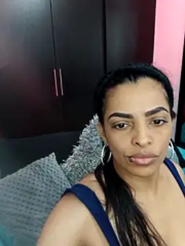 Snapshot of Heda-soSo chatting on 04-18-26, 04:33 Heda-soSo online show from 04-18-26, 04:33