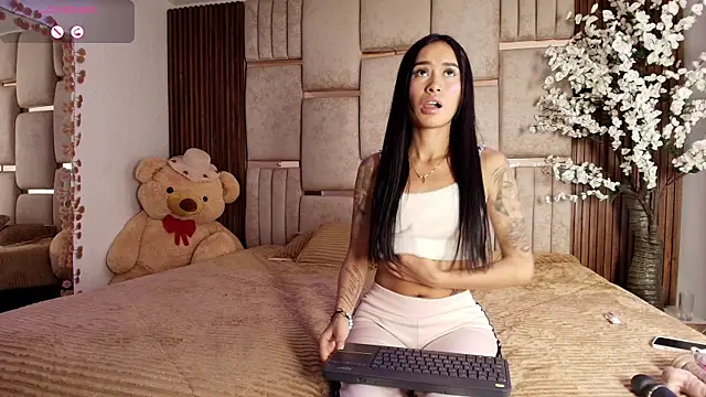 Zoe- -din online show from 05-21-26, 03:35