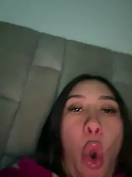 Zoe- -din online show from 06-13-26, 10:46