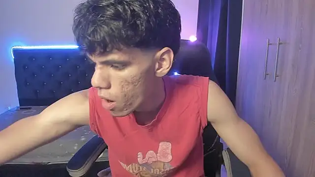 Josy 11 online show from 04-11-26, 01:10