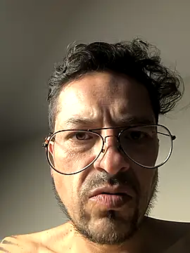 erick242130 online show from 03-12-26, 09:54