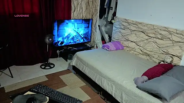 Snapshot of Keilerx_ chatting on 03-22-26, 09:29 Keilerx online show from 03-22-26, 09:29