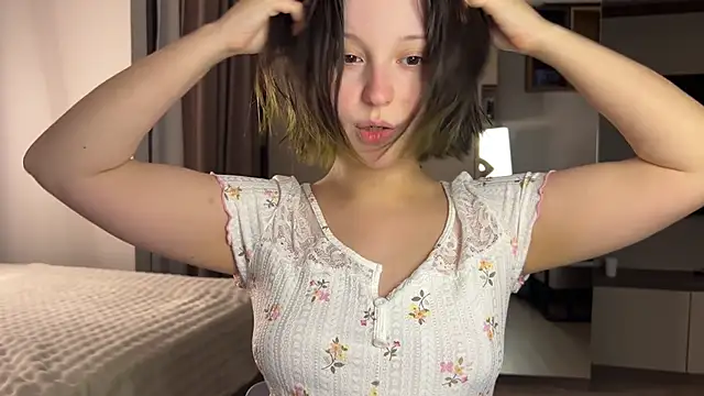 emilyy xoxo online show from 04-15-26, 11:50