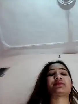 Snapshot of saniya_008 chatting on 05-14-26, 11:28 saniya 008 online show from 05-14-26, 11:28