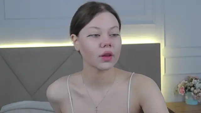 Sophie Rays online show from 04-16-26, 03:51