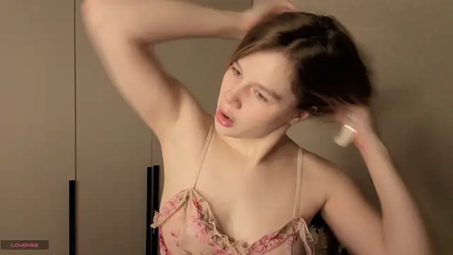Snapshot of AureliaAngel chatting on 04-11-26, 06:40 AureliaAngel online show from 04-11-26, 06:40