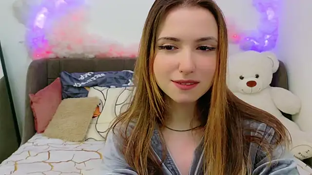 LeenMoonie online show from 05-18-26, 02:45