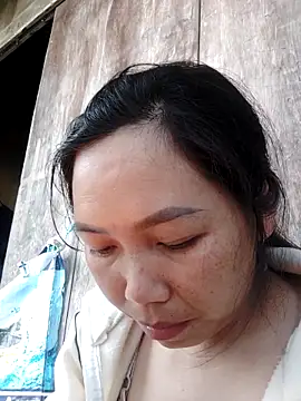 Snapshot of chekoko chatting on 05-09-26, 04:28 chekoko online show from 05-09-26, 04:28