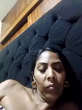 cosita rica 1 online show from 04-22-26, 04:59