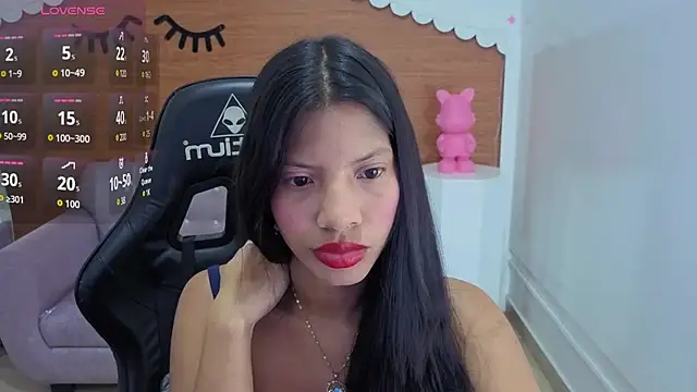 Snapshot of emily_smith_t chatting on 06-01-26, 07:37 emily smith t online show from 06-01-26, 07:37