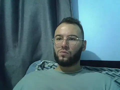 Snapshot of piazaocwb23 chatting on 05-17-26, 03:52 piazaocwb23 online show from 05-17-26, 03:52