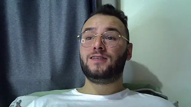 Snapshot of piazaocwb23 chatting on 07-11-26, 04:43 piazaocwb23 online show from 07-11-26, 04:43