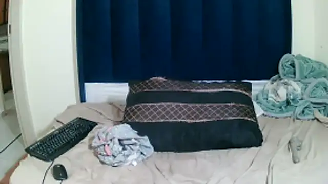 MelaniBbe online show from 04-24-26, 01:19